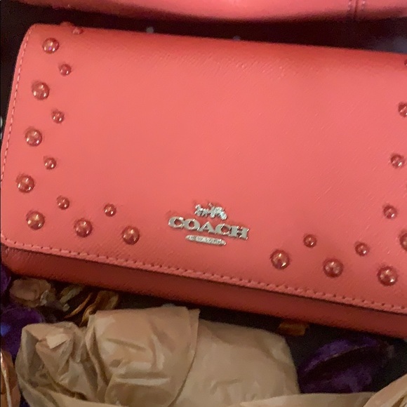 Coach In Handbag bundle Fussia Pink Color - Picture 6 of 16